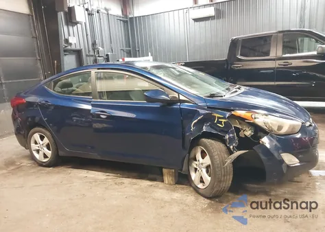 2013 Hyundai Elantra Gls z USA, uszkodzony, nr VIN KMHDH4AE6DU580568